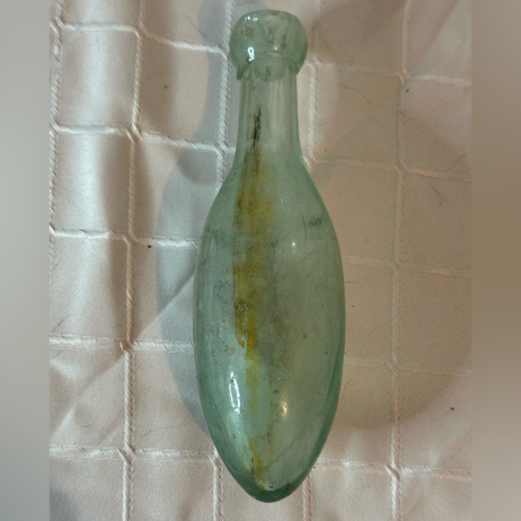 Antique 1800s Light Green Torpedo Bottle - Picture 2 of 9